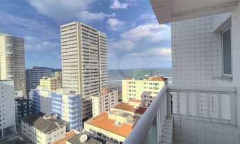 Imagem 2: Lindo Apartamento com 3 dorms sendo uma suite na Aviação em Praia Grande S P, a 50 metros