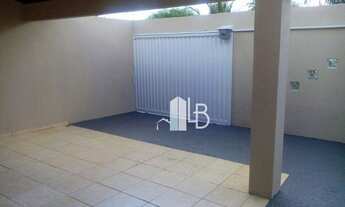 Imagem 4: Casa no granada com três quartos e suíte