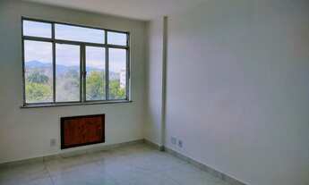 Imagem 6: Vendo ou alugo apartamento, possui 228 metros quadrados com 3 quartos em Centro - Itaboraí