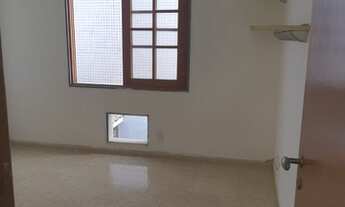 Imagem 5: Casa para aluguel e venda com 3 quartos sendo uma suíte no bairro Imbetiba