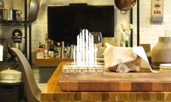 Imagem 4: Apartamento localizado em Pinheiros mobilidado ,4 dormitórios sendo 3 suíte e mais um escr