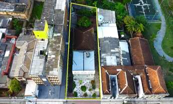 Imagem 2: Centro-Casa 2 Pavimentos-Terreno com 825m²-Comercial/Residencial-Área para Estacionamento