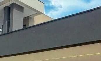 Imagem 2: Casa ampla com piscina bem localizada no Adrianópolis Prox a Av. Via Láctea