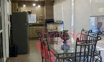 Imagem 2: Sobrado de Alto Padrão no Bairro Recreio das Acácias em Ribeirão Preto com Piscina e Churr