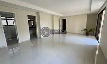 Imagem: Apartamento com 140m² - 4 quartos sendo