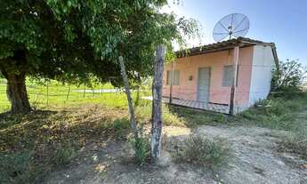 Imagem 6: Sítio com casa no povoado pé do veado