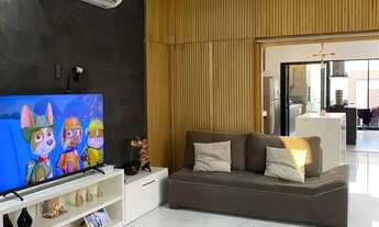 Imagem 3: Casa de Luxo à Venda no Jardim Imperial - Sobrado de Alto Padrão no Condomínio Belvedere I