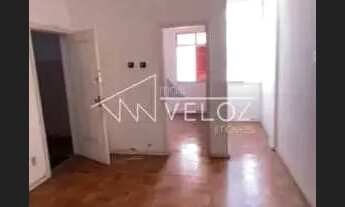 Imagem 2: Apartamento - / Residencial / Glória