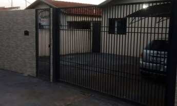 Imagem: Duas casa no mesmo terreno