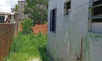 Imagem 2: Casa 2 quartos + terreno bem grande