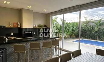 Imagem 4: TC - Sobrado - Condomínio Bella La Vita - Jardim Athenas - 04 Suítes - Piscina - Sertãozin