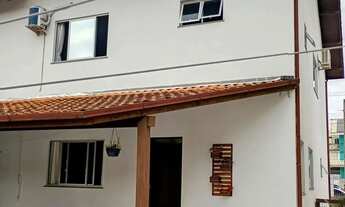 Imagem 3: SOBRRADO COM SUITE/AR/ARMARIOS/CHACARA E ESCRITORIO. A 06 MIN DO CENTRO