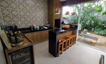 Imagem 2: Casa no Bairro Jardim Patrícia, 03 Quartos, 01 Suíte, Varanda Gourmet, 03 Vagas de Garagem