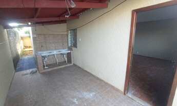 Imagem 5: Ótima casa com 2 quartos, quintal amplo, sozinha Rua S-25 prox Feira. Conj. Morada do Mor