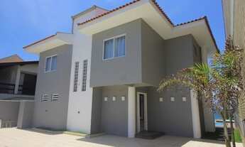 Imagem 2: 1840 Belíssimo Sobrado em Alvenaria frente mar, no Bairro Itajuba