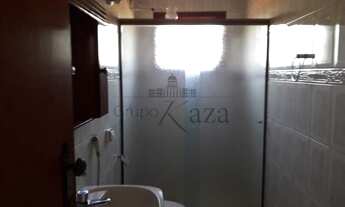 Imagem 3: Sobrado 200m² - 4drm sendo 1 suíte, área gourmet, piscina, 3 vagas