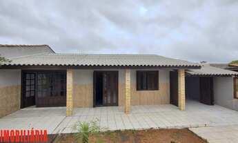 Imagem 3: Casa com piscina em região de moradores e próxima do mar!!! REF: N 1194 Z