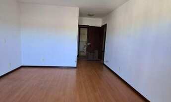 Imagem 5: Venda ótima casa semi mobiliada de 3 dormitórios com garagem coberta no bairro Medianeir