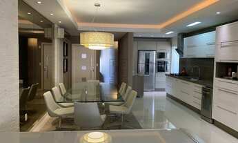 Imagem 3: Fantástico apartamento com 4 suítes em Meia Praia