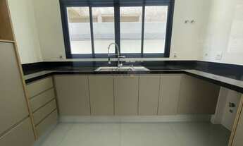 Imagem 2: Casa de 305m² com 4 suítes à venda em Cond. Swiss Park - Campinas/SP