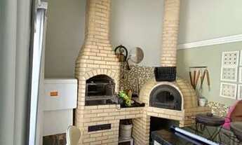 Imagem 6: Casa para aluguel e venda tem 450 metros quadrados com 4 quartos