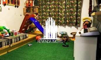 Imagem 6: Apartamento localizado em Pinheiros mobilidado ,4 dormitórios sendo 3 suíte e mais um escr