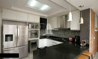 Imagem 7: Apartamento em predio vintage super espaçoso e iluminado, com seu pé direito alto, faz com