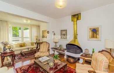 Imagem 2: Cobertura para venda possui 260m2, 3 quartos, 1 suíte e 3 vagas em Bela Vista - Porto Aleg