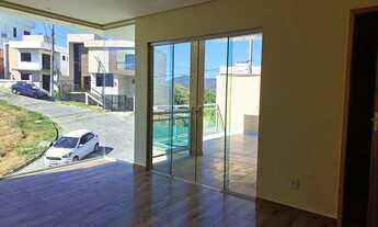 Imagem 5: Fator1818) Pertinho da RJ106 - Casa Duplex - Júlia Deberg