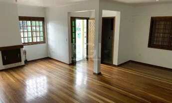 Imagem 2: Casa no bairro Jardim Botânico de 3 dormitórios