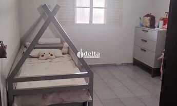 Imagem 15: Casa residencial 03 quartos disponível para venda no bairro Dona Zulmira em Uberlândia-MG