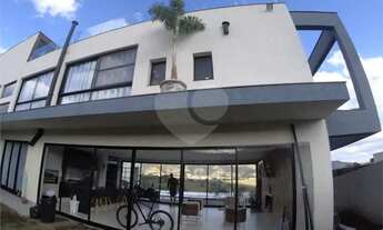 Imagem 4: Sobrado para venda com 580 metros quadrados com 4 quartos em Centro - Joanópolis - SP