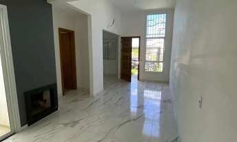 Imagem 2: Linda Casa térrea de 2 Dormitórios sendo um suite Localizada no Ipanema Residence Park