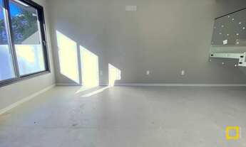 Imagem 2: Linda Casa com 3 Dormitórios (1 Suíte) nos Ingleses - Florianópolis