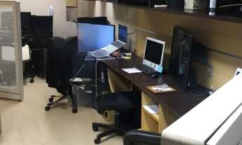 Imagem 2: Oportunidade - Sala Comercial - Centro - Edifício Saint James - 84.50m² - Porteira Fechada