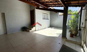 Imagem 2: Casa em Rua Doutor Moacir Rodrigues Neto - Vila Bernadete - Bragança Paulista/SP