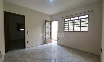 Imagem: Casa de rua / Residencial / Jardim Santa