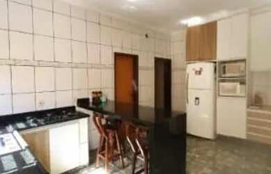 Imagem 6: Casa de alto padrão com 3 dormitórios no Parque Residencial Cândido Portinari