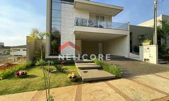 Imagem: Casa de condomínio em Avenida Affonso José