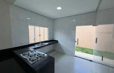 Imagem 6: Casa para Venda em Montes Claros, Independência, 3 dormitórios, 1 suíte, 2 banheiros, 1 va