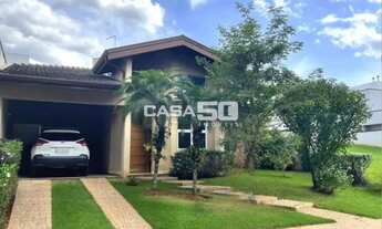 Imagem: Casa a venda no condominio Jacarandás em