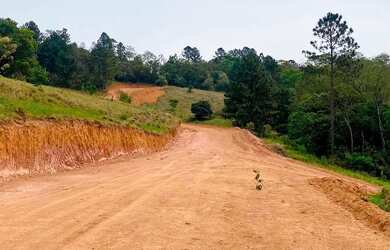 Imagem: Seu refúgio permanente no interior Terreno