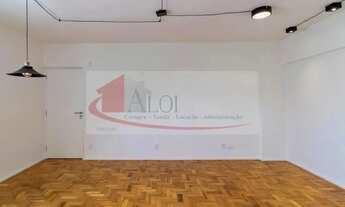 Imagem 6: Reformado por Arquiteta esse generoso quarto e sala de 48m² Úteis tirado da escritura é um