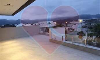 Imagem 7: Casa para venda possui 442 metros quadrados com 5 quartos