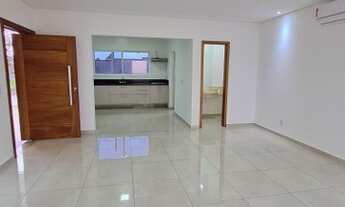 Imagem 6: Casa de condomínio térrea para venda possui 140 metros quadrados com 3 quartos