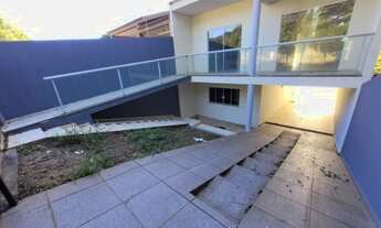 Imagem: Casa com 5 Quartos à venda, 190m² - Zona