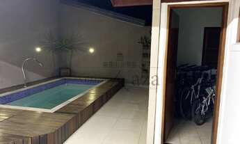 Imagem 6: Sobrado para venda possui 352 metros quadrados com 5 quartos