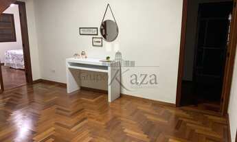 Imagem 5: Sobrado para venda possui 352 metros quadrados com 5 quartos