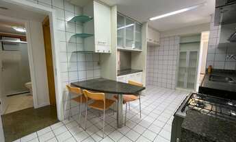 Imagem 4: Apartamento com 182 m - <br> 3 suítes e dependência - Meireles