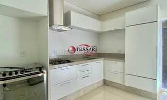 Imagem 6: Locação - Casa em Condomínio sobrado, com 4 suítes sendo 1 master com hidromassagem, sala